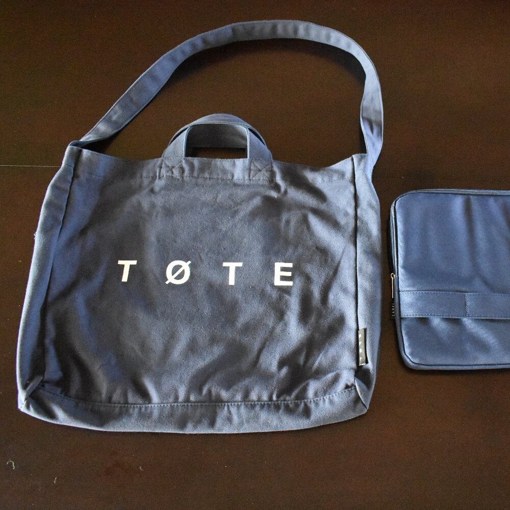 TOTE brand tote bag and laptop case - Navy